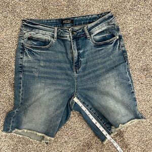 Judy Blue shorts 1XL LIKE NEW